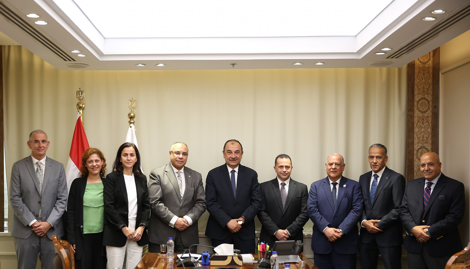 قطاع الأعمال و وفد بريتش بتروليوم ي