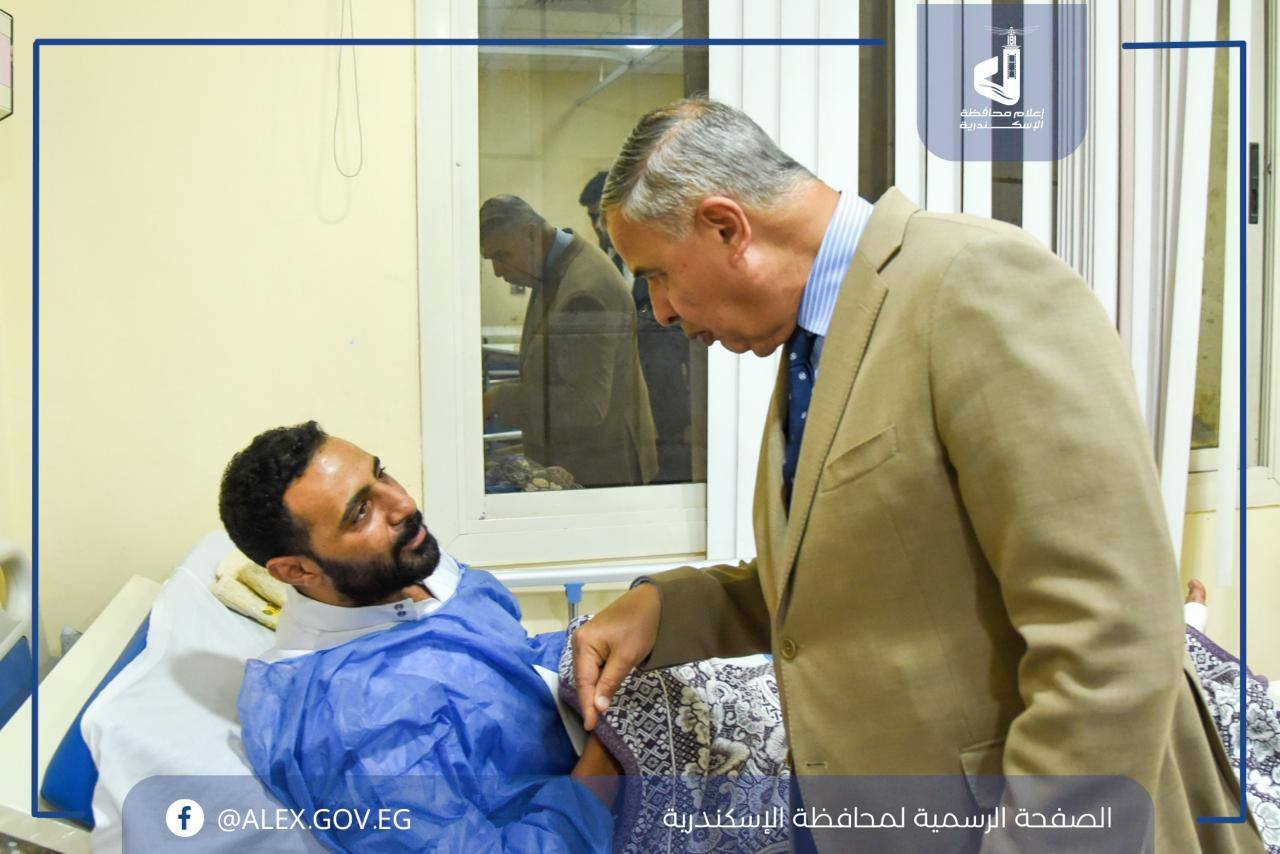 #محافظ الإسكندرية مع السائق ضحية العاصفة #