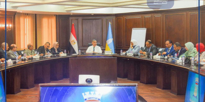 #محافظ الإسكندرية فى إجتماع مع قيادات المحافظة