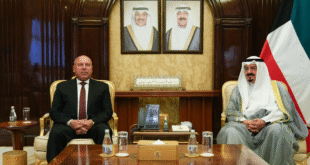 الفريق كامل الوزير مع رئيس الوزراء الكويتي