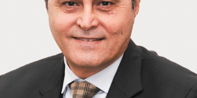 المهندس مدحت القاضي خبير النقل
